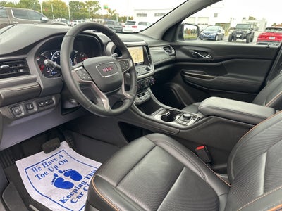 2023 GMC Acadia AT4