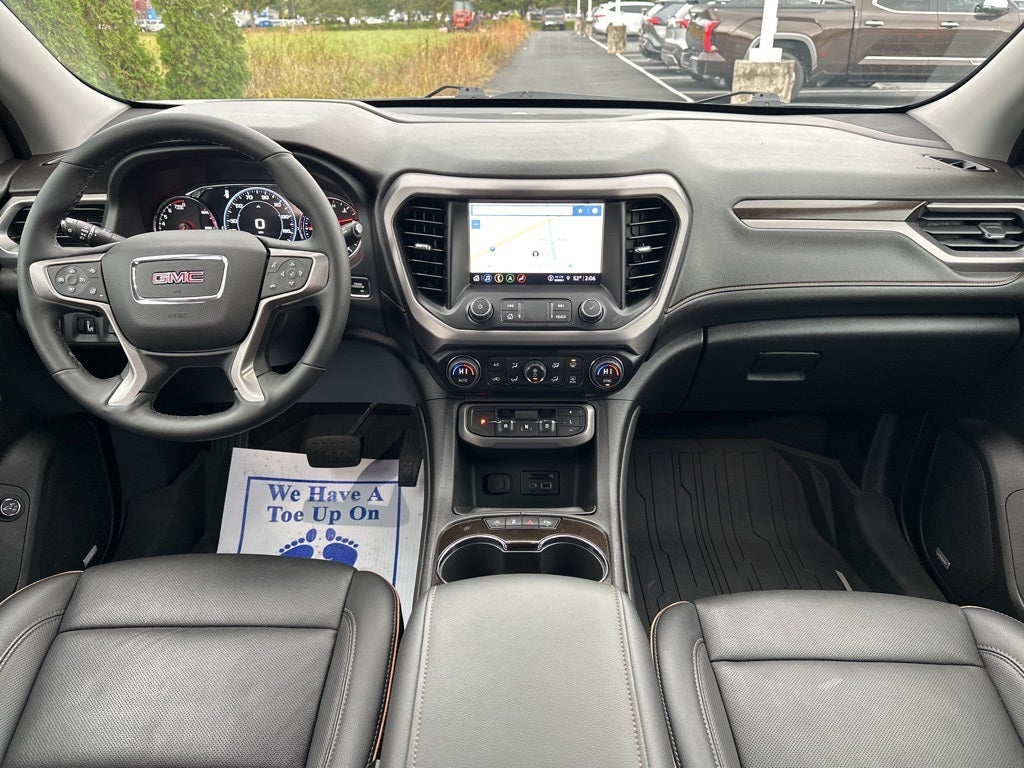 2023 GMC Acadia AT4