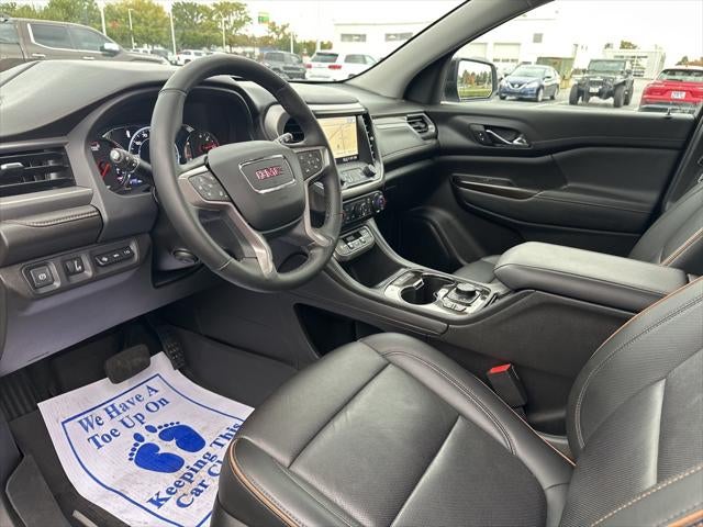 2023 GMC Acadia AT4