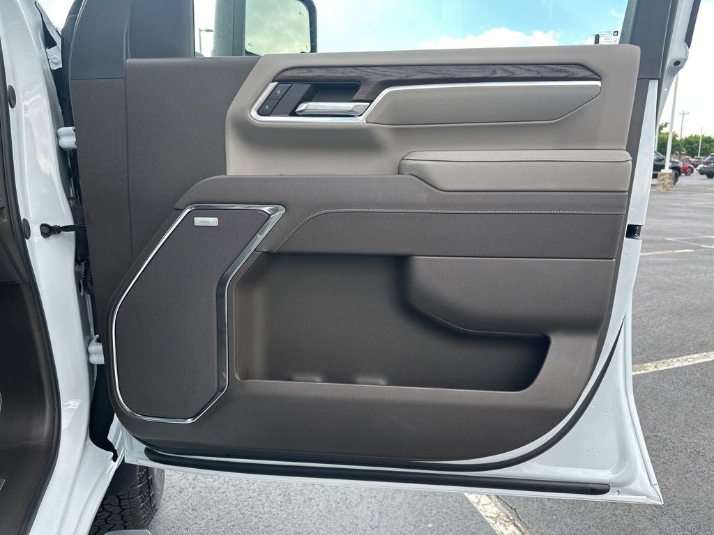 2026 GMC Sierra 2500HD SLT