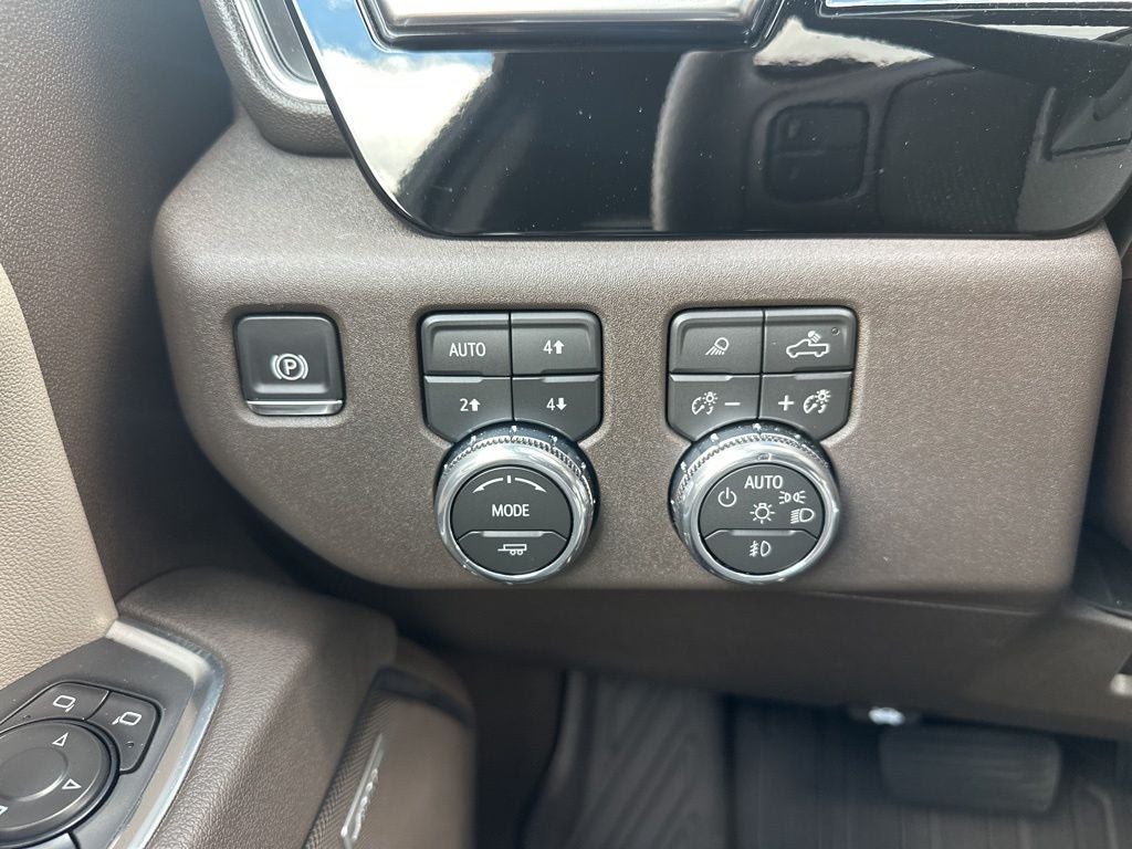 2026 GMC Sierra 2500HD SLT