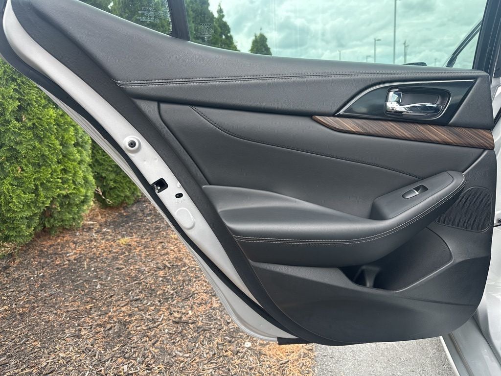 2017 Nissan Maxima Platinum