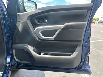 2024 Nissan Titan SV