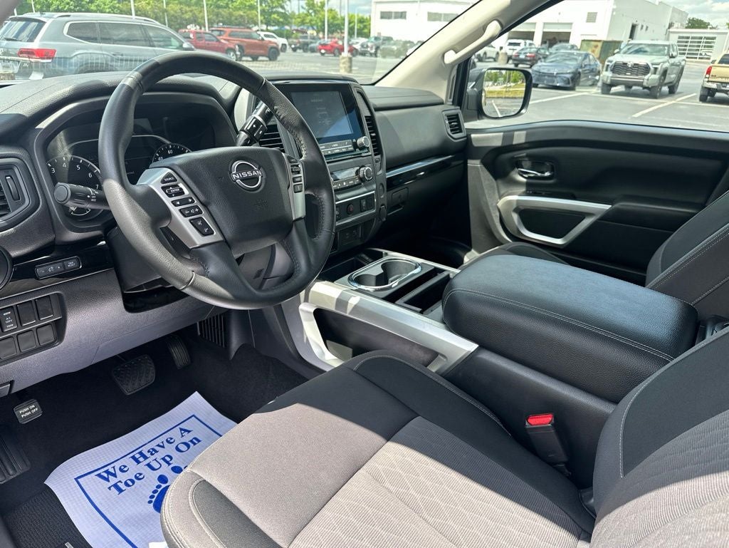 2024 Nissan Titan SV