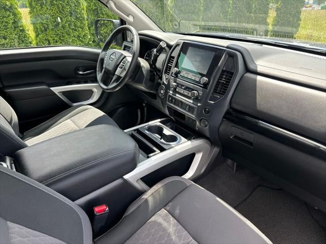 2024 Nissan Titan SV