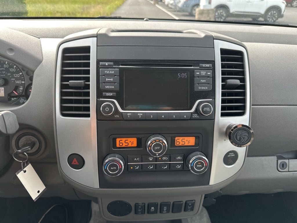 2016 Nissan Frontier SV