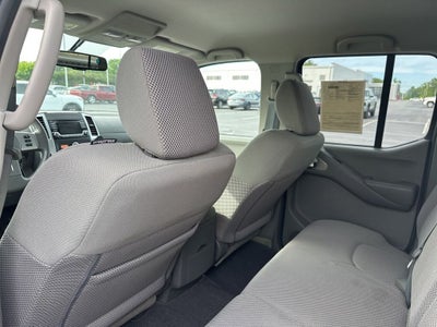 2016 Nissan Frontier SV