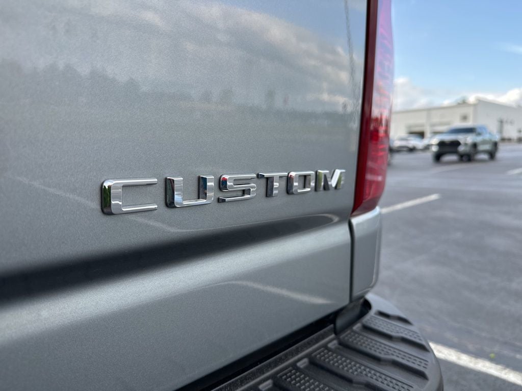 2025 Chevrolet Silverado 2500HD Custom