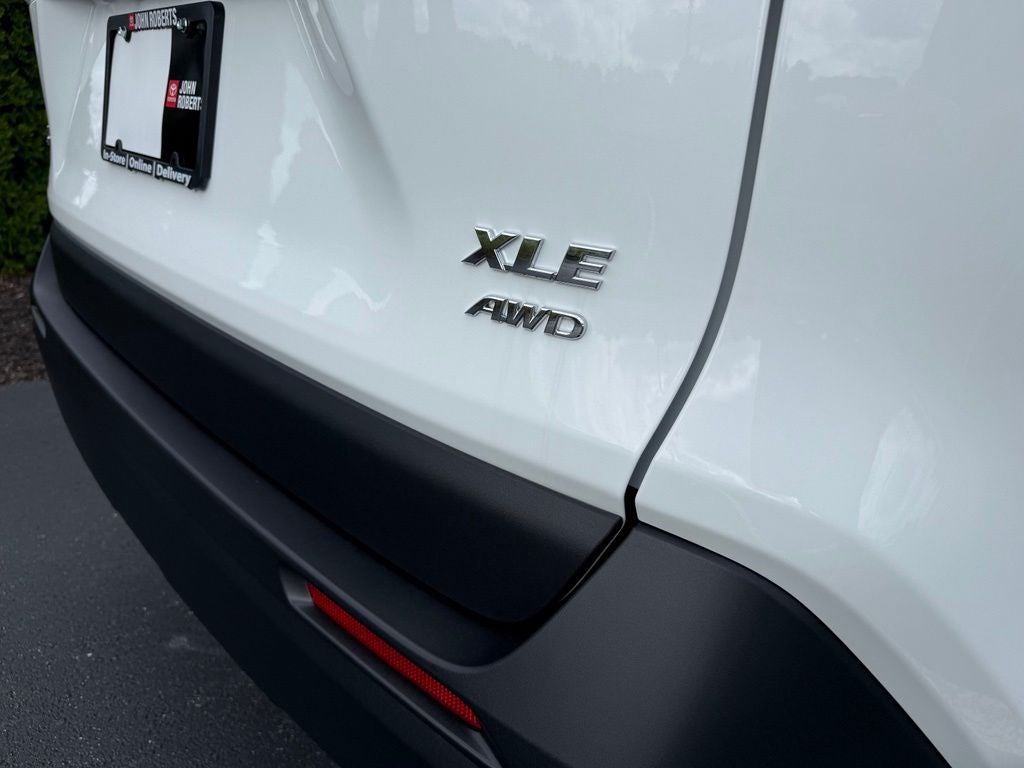 2025 Toyota RAV4 XLE