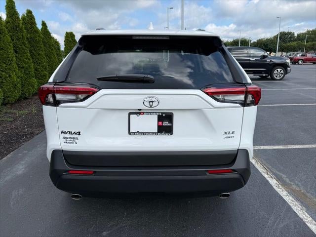 2025 Toyota RAV4 XLE