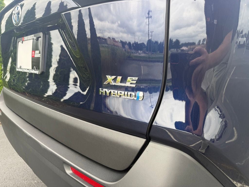 2024 Toyota RAV4 Hybrid XLE