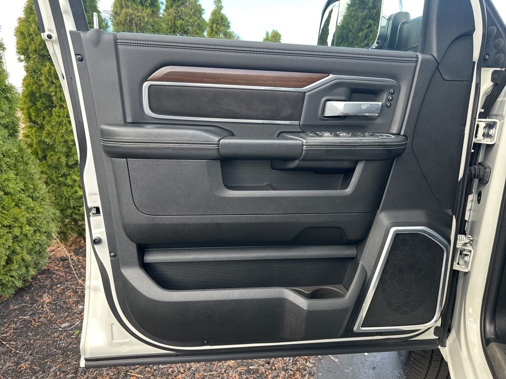 2022 RAM 3500 Laramie