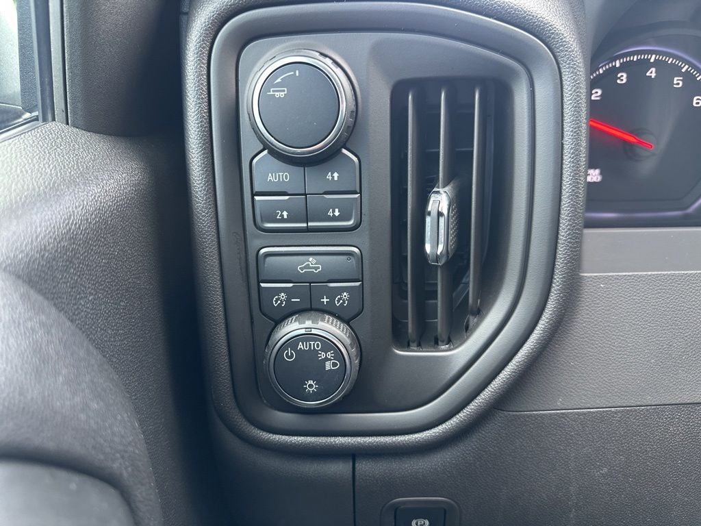 2025 Chevrolet Silverado 1500 Custom Trail Boss