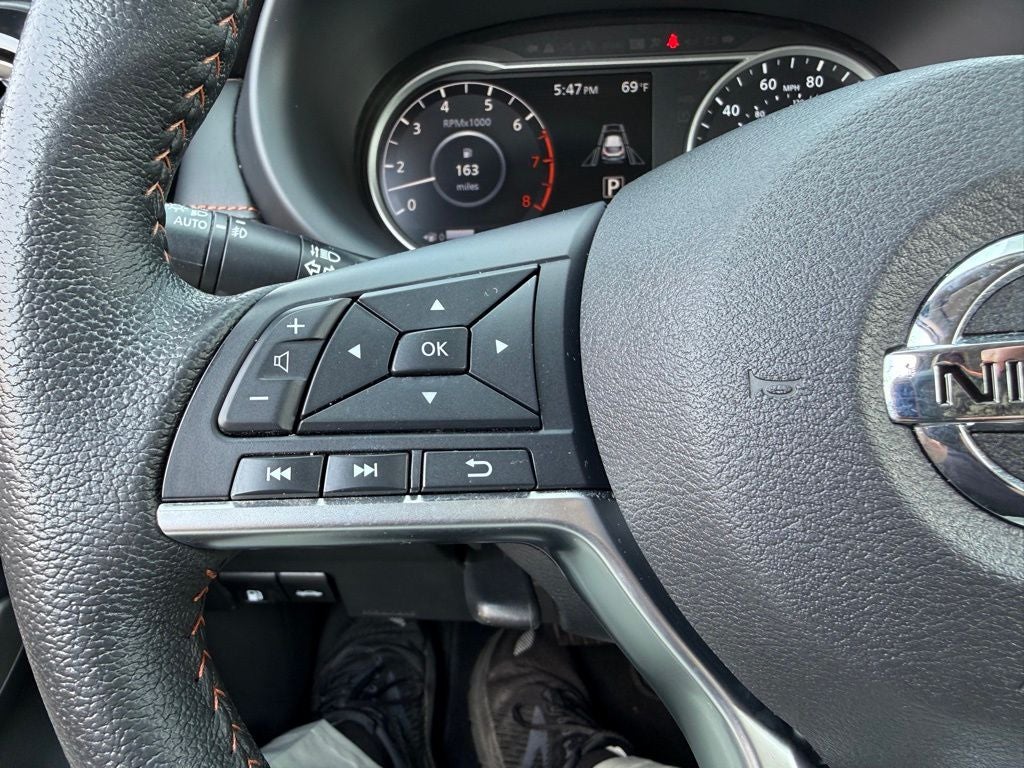2020 Nissan Kicks SR