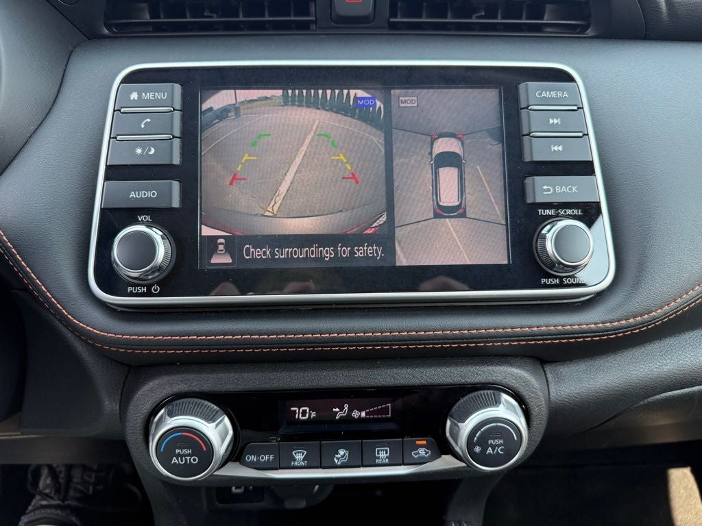 2020 Nissan Kicks SR