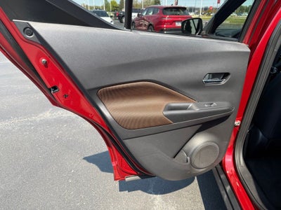 2020 Nissan Kicks SR