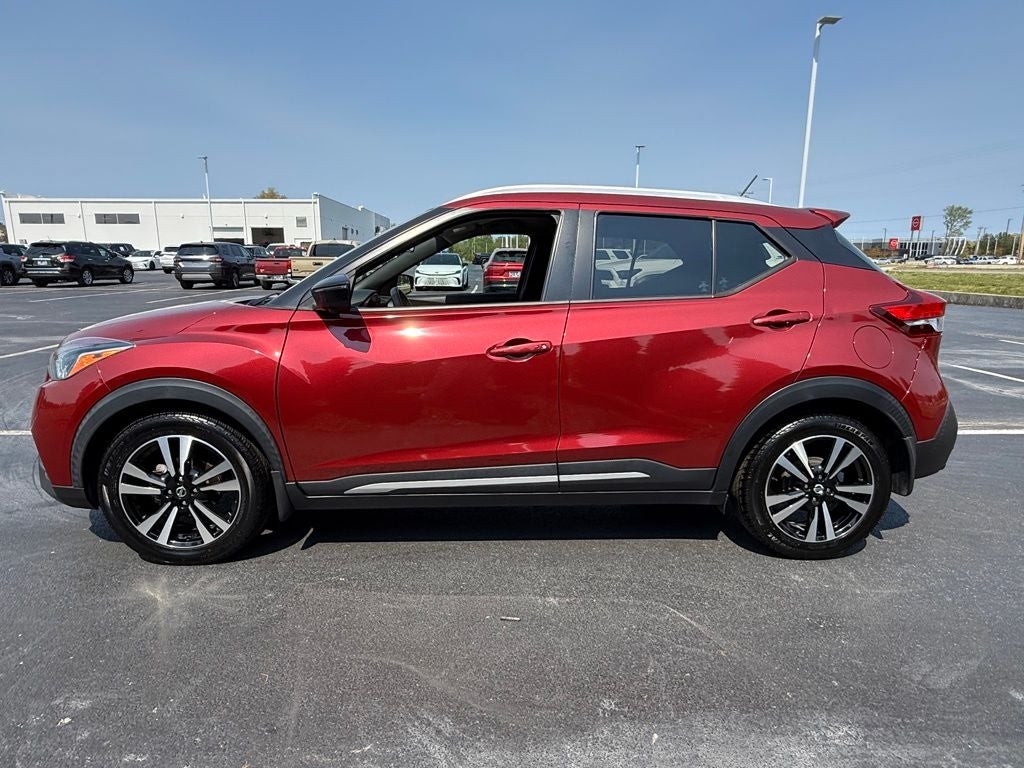 2020 Nissan Kicks SR