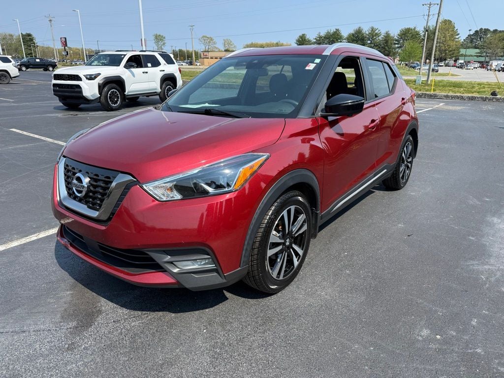 2020 Nissan Kicks SR