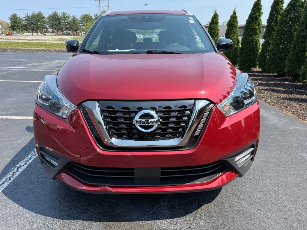 2020 Nissan Kicks SR