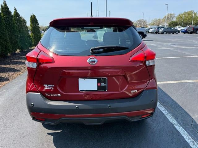 2020 Nissan Kicks SR