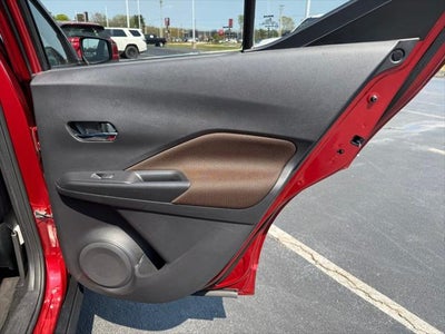 2020 Nissan Kicks SR