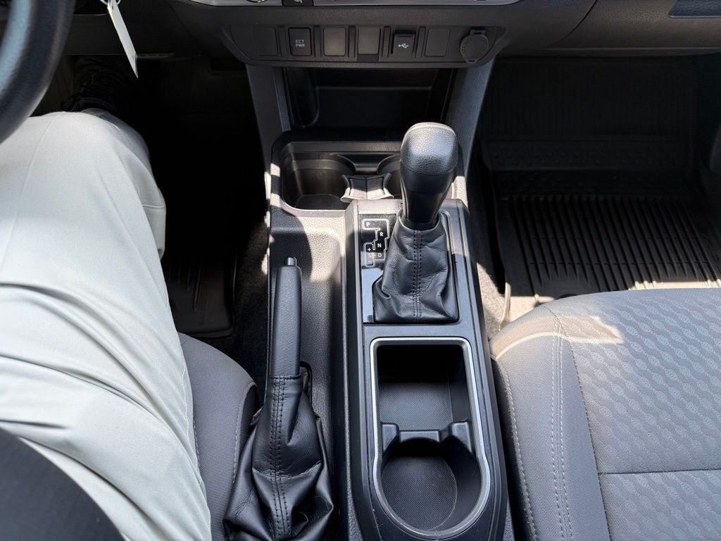 2021 Toyota Tacoma SR V6