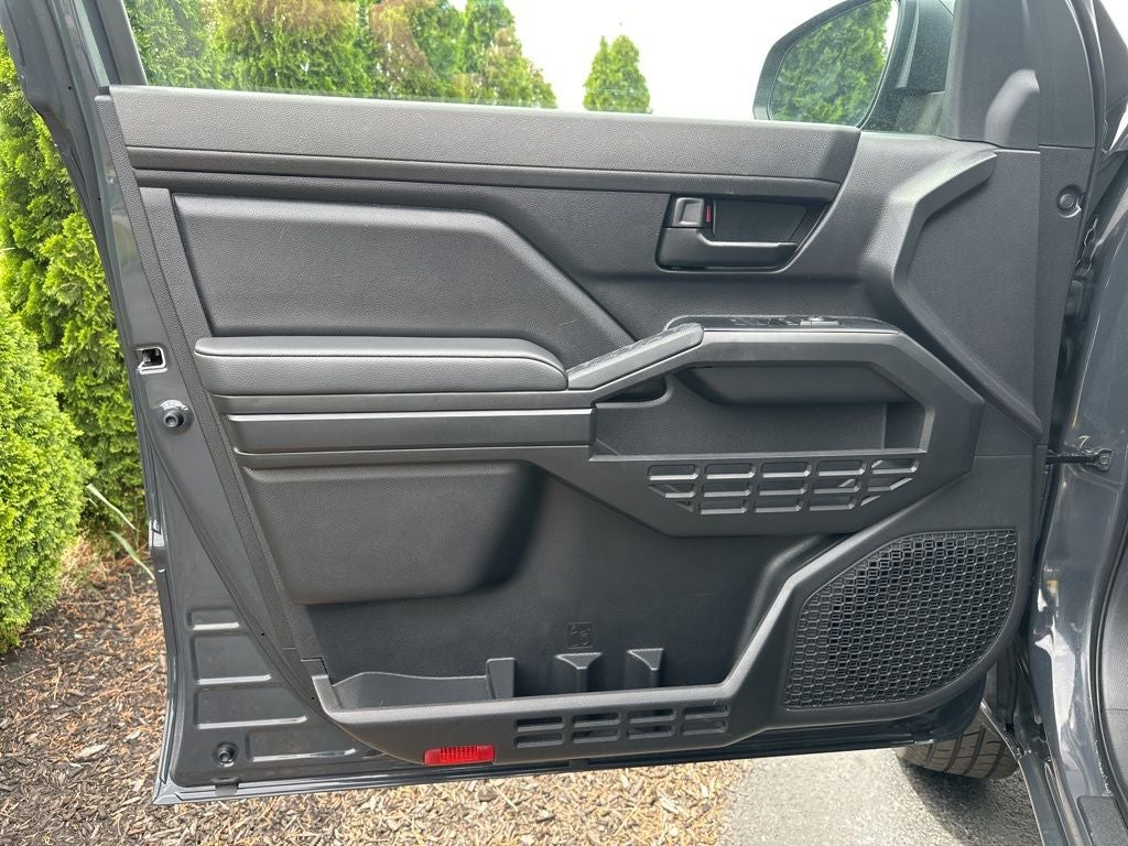 2025 Toyota Tacoma SR