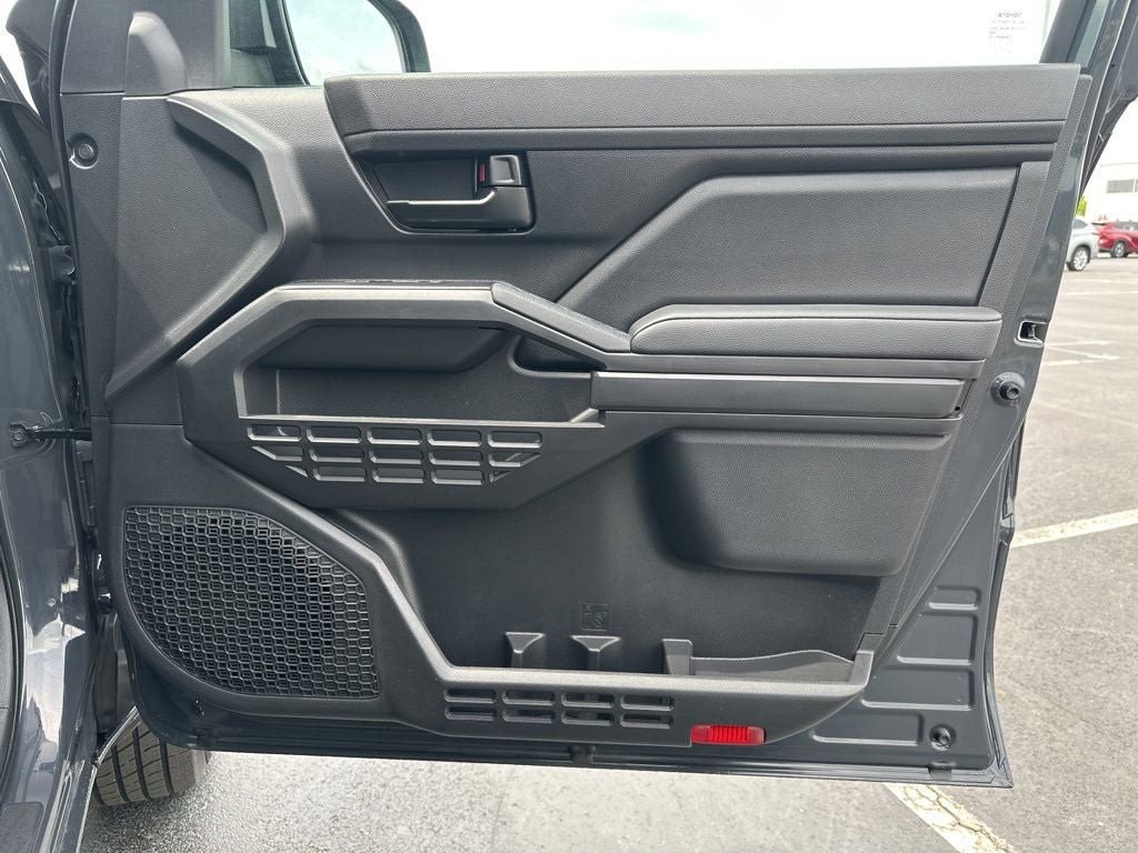 2025 Toyota Tacoma SR