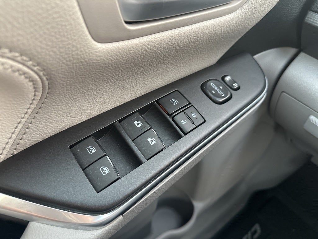 2017 Toyota Camry Hybrid XLE