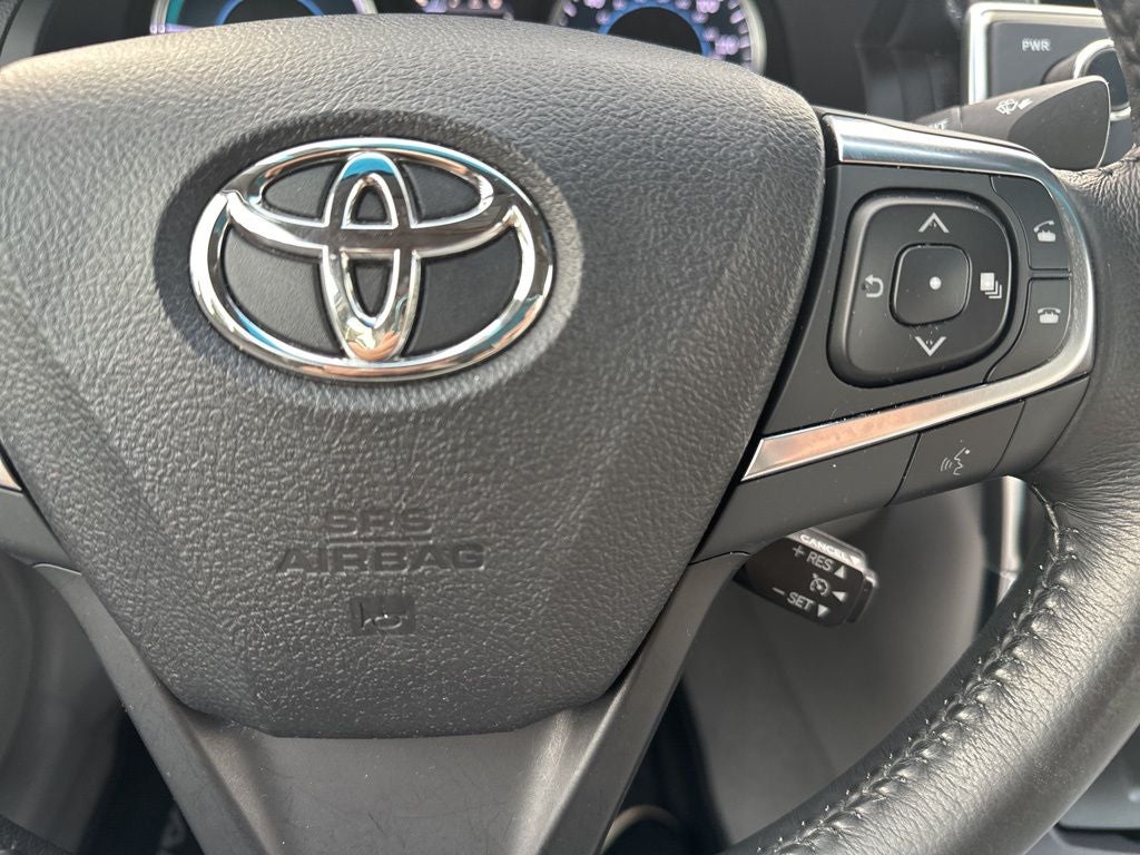 2017 Toyota Camry Hybrid XLE
