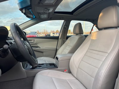 2017 Toyota Camry Hybrid XLE