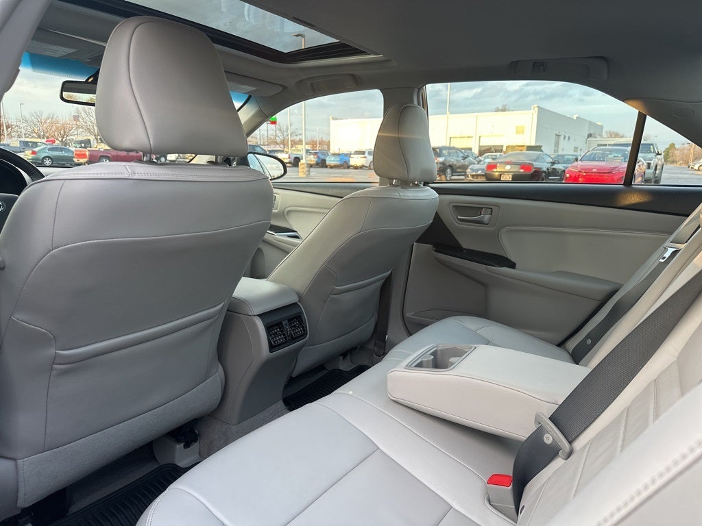 2017 Toyota Camry Hybrid XLE