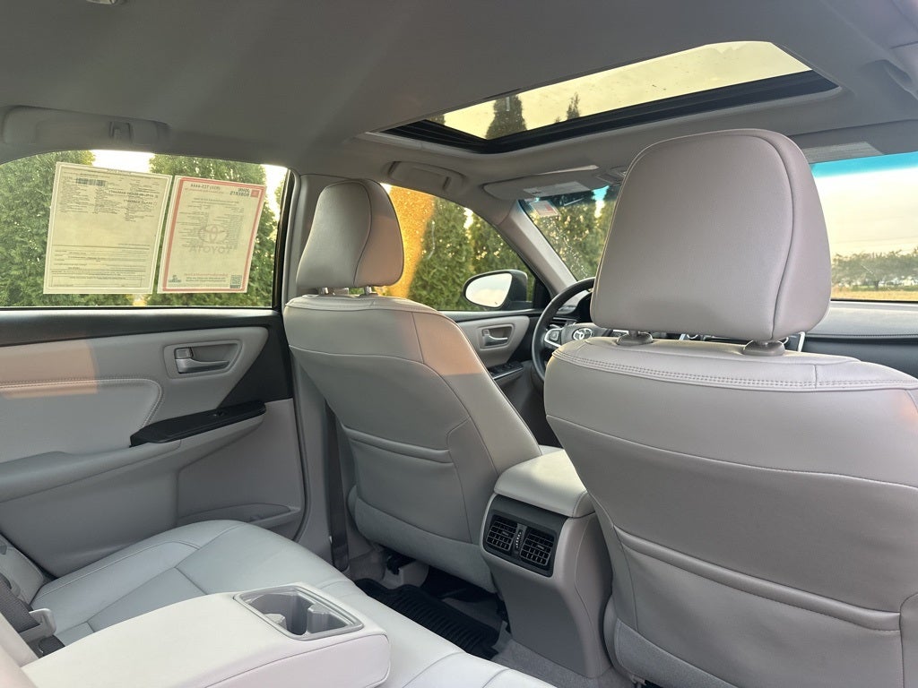 2017 Toyota Camry Hybrid XLE