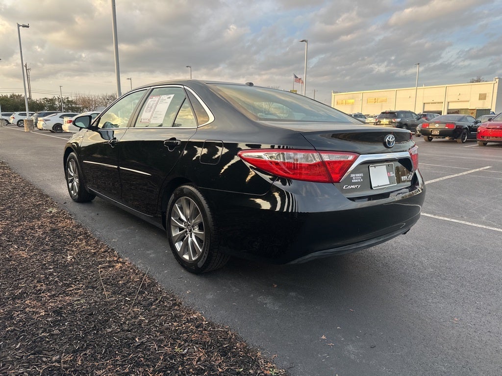2017 Toyota Camry Hybrid XLE