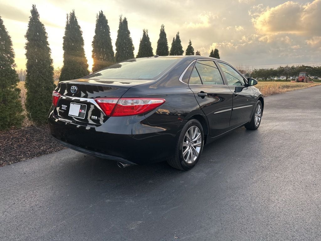 2017 Toyota Camry Hybrid XLE