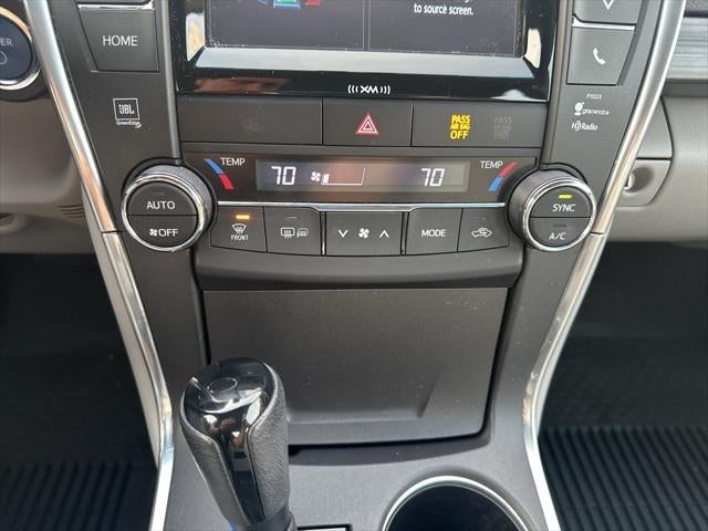 2017 Toyota Camry Hybrid XLE