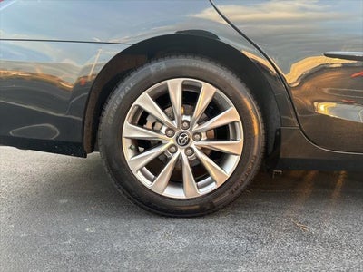 2017 Toyota Camry Hybrid XLE