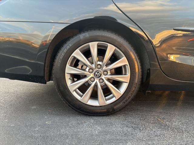 2017 Toyota Camry Hybrid XLE