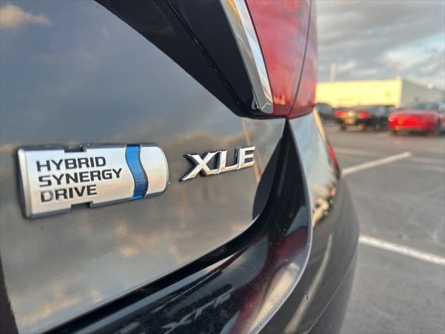 2017 Toyota Camry Hybrid XLE