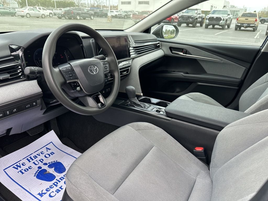 2025 Toyota Camry LE