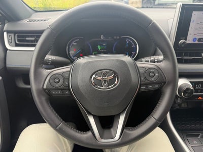 2025 Toyota RAV4 Hybrid SE