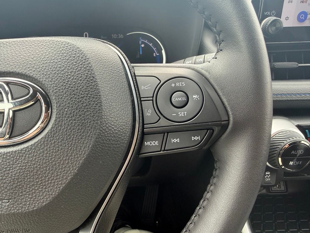 2025 Toyota RAV4 Hybrid SE