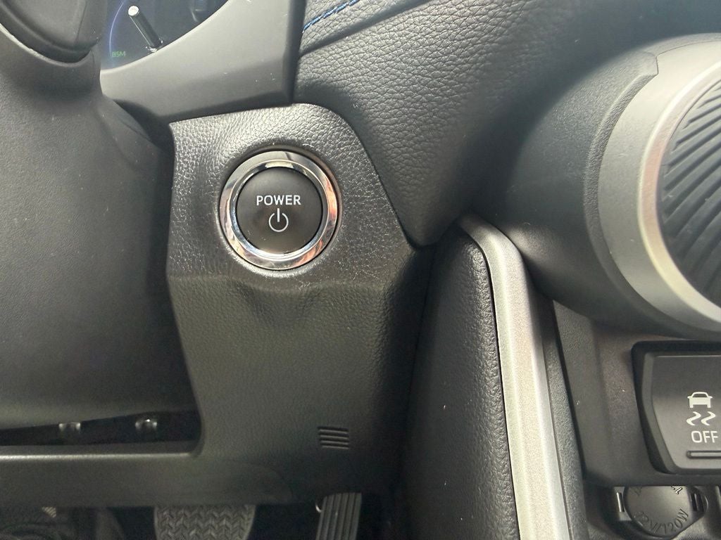 2025 Toyota RAV4 Hybrid SE
