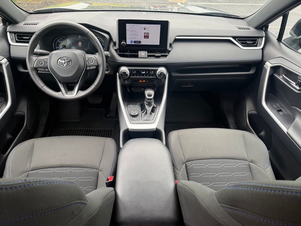 2025 Toyota RAV4 Hybrid SE