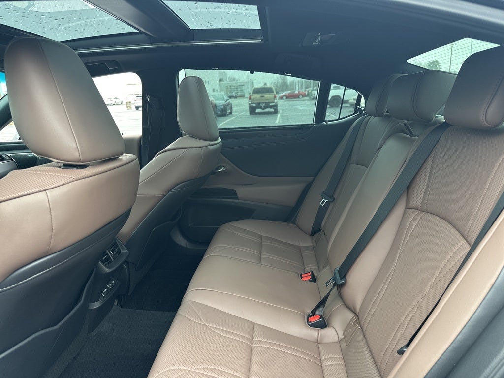 2024 Lexus ES 350 Ultra Luxury
