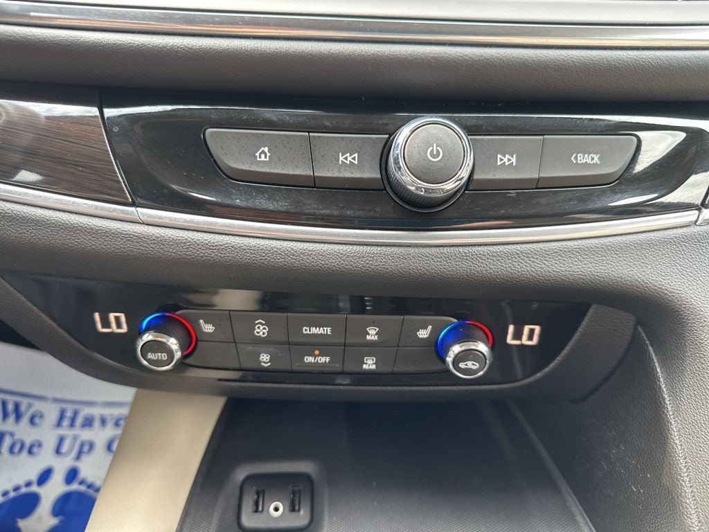 2019 Buick Enclave Essence