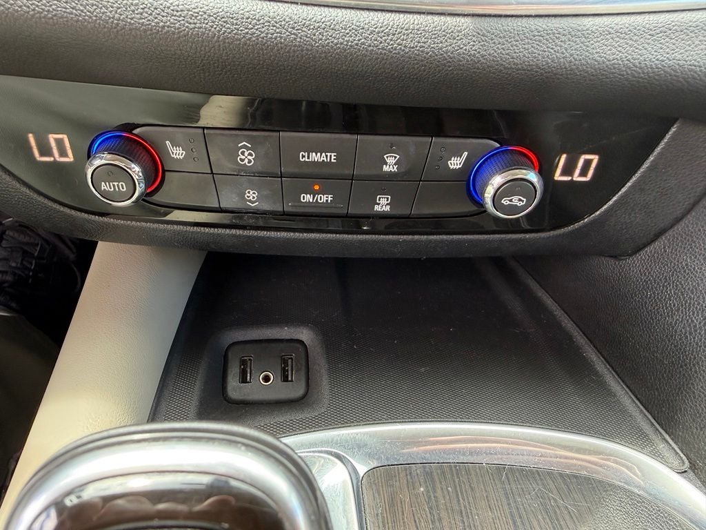 2019 Buick Enclave Essence