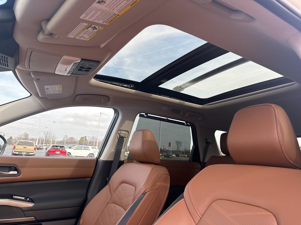 2024 Nissan Pathfinder Platinum