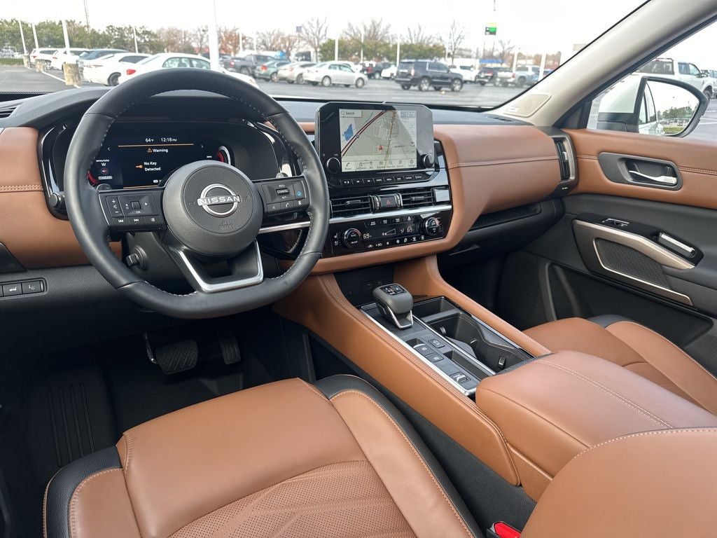 2024 Nissan Pathfinder Platinum