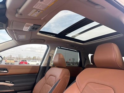 2024 Nissan Pathfinder Platinum